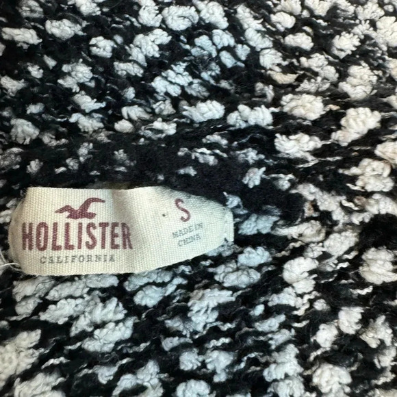 Hollister‎ WOMENS HOODED SWEATER BLACK/OFF-WHITE - Picture 2 of 7